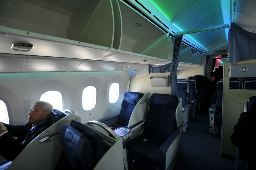 dream liner 7874 Inside Boeing Dreamliner 787