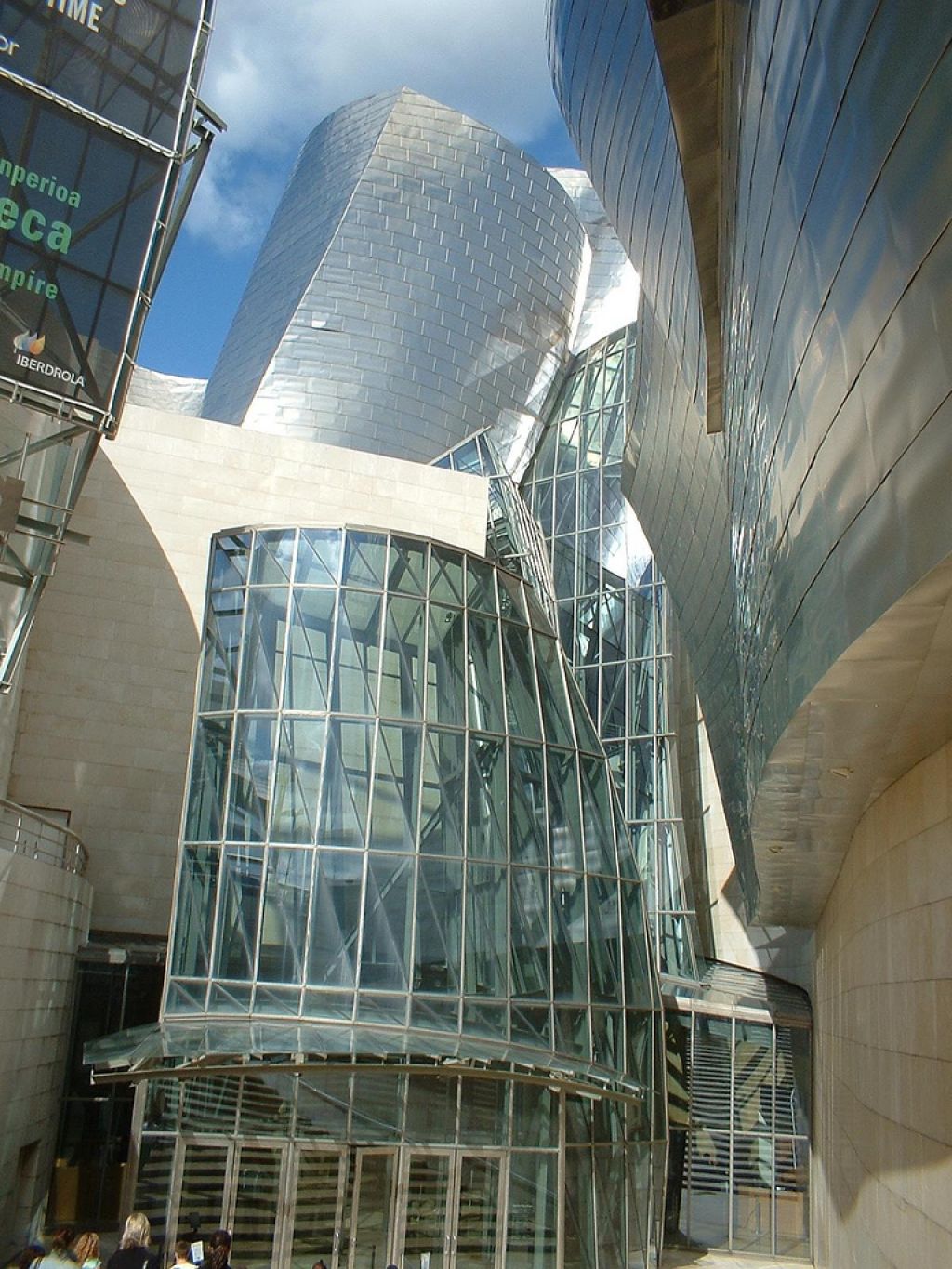 guggenheim museum13 Amazing Building of Guggenheim Museum in Bilbao