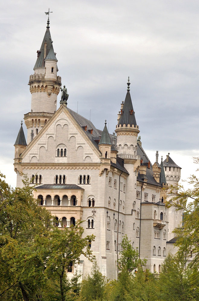 neuschwanstein castle15 Fairy Tale Castle Neuschwanstein in Bavaria