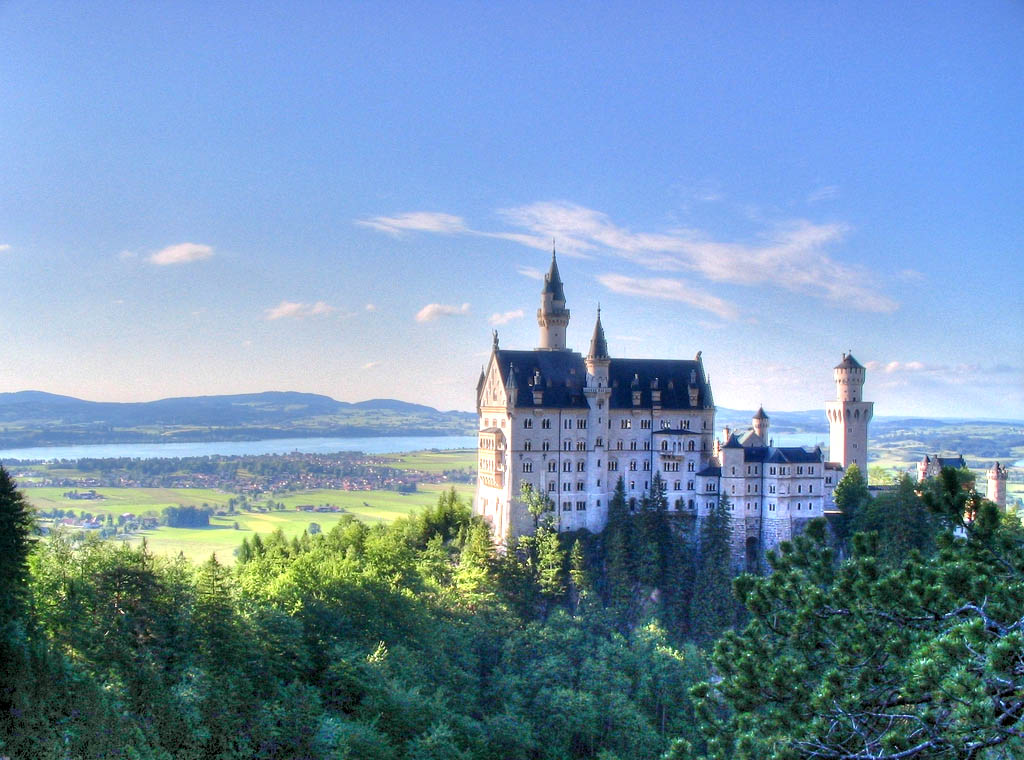 neuschwanstein castle16 Fairy Tale Castle Neuschwanstein in Bavaria