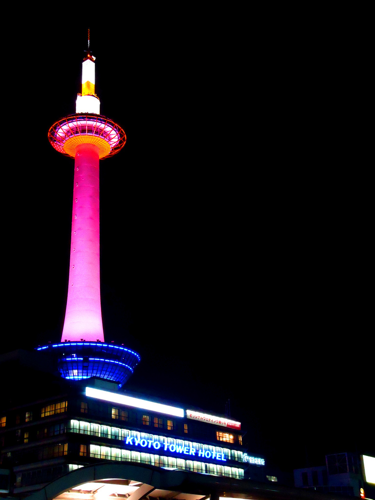 kyoto tower5 Kyoto Tower by Night