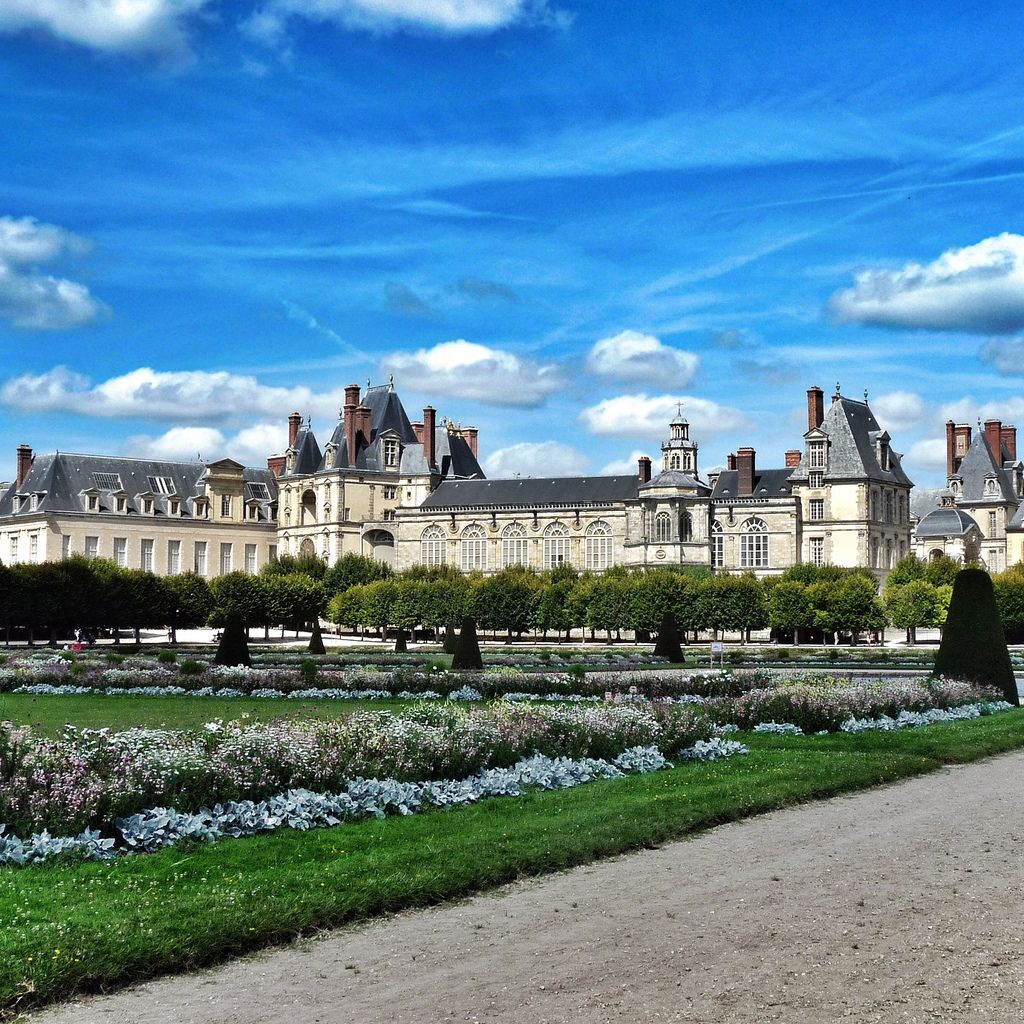 chateau  fontainebleau8 Palace of Fontainebleau   One of the Largest French Royal Chateaux