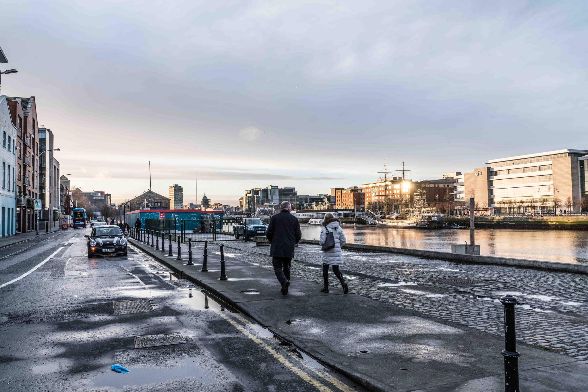 dublin docklands1 Walking Around Dublin Docklands by Marphy