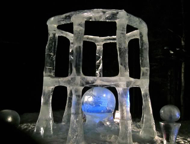 art on ice5 Beautiful Colored Ice Sculptures in Alaska