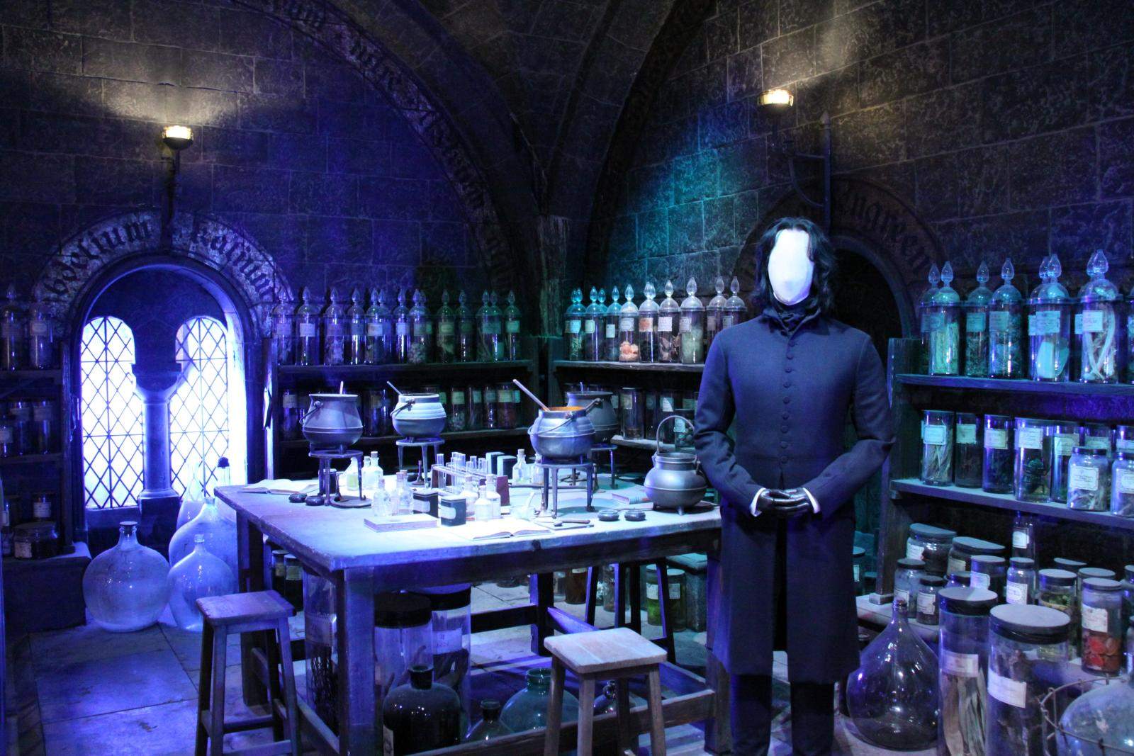Музей Гарри Поттера кабинет зельеварения