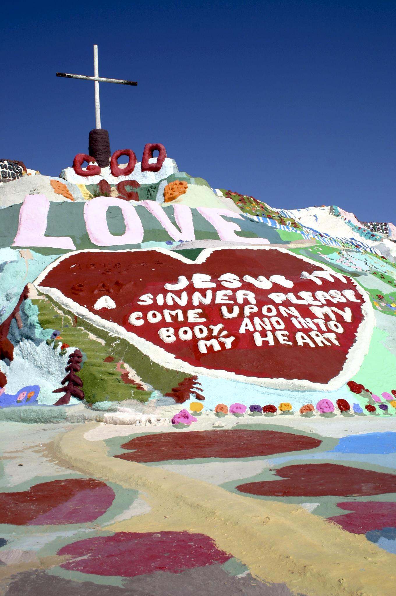 salvation mountain5 Truly Unique Salvation Mountain in California