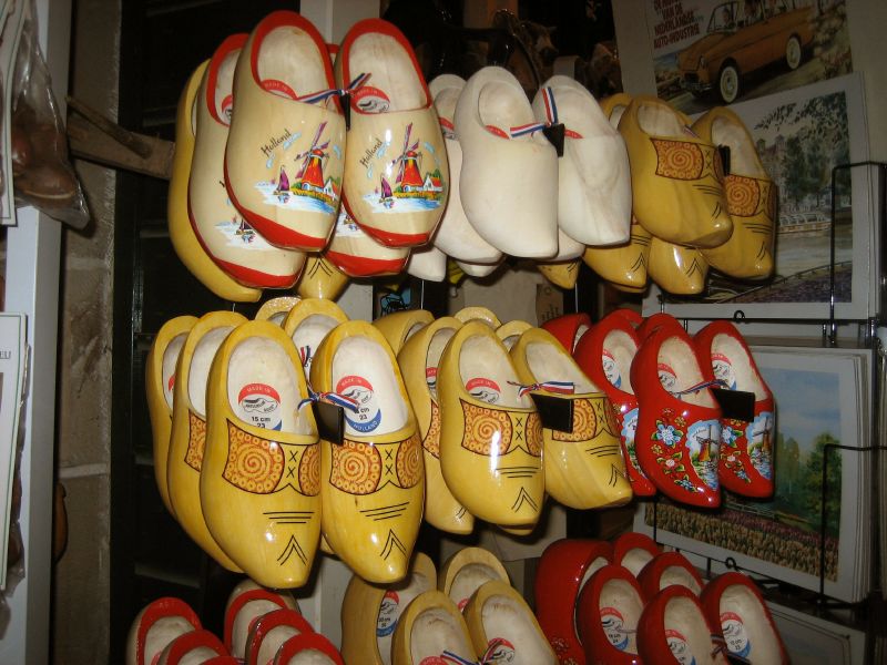 funny clogs traditional holand 5 Funny Clogs the Traditional Holand Footwear