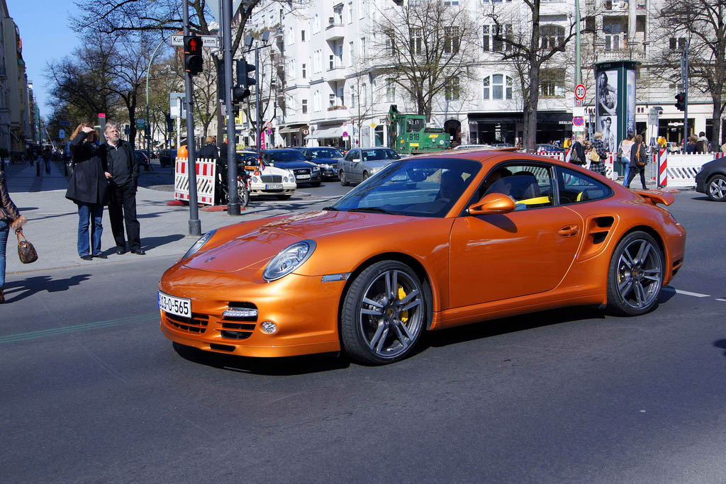 amazing supercars streets berlin3 Amazing Supercars in the Streets of Berlin