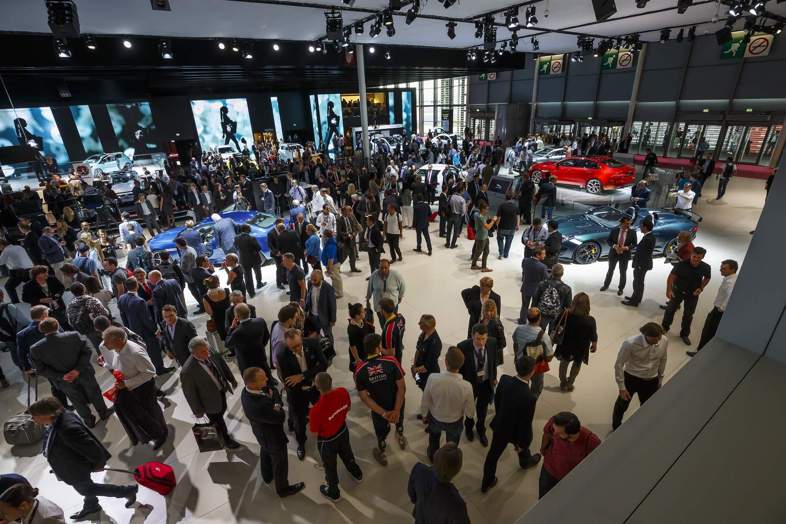 paris motor show4 Jaguar and Land Rover at Paris Auto Show 2014
