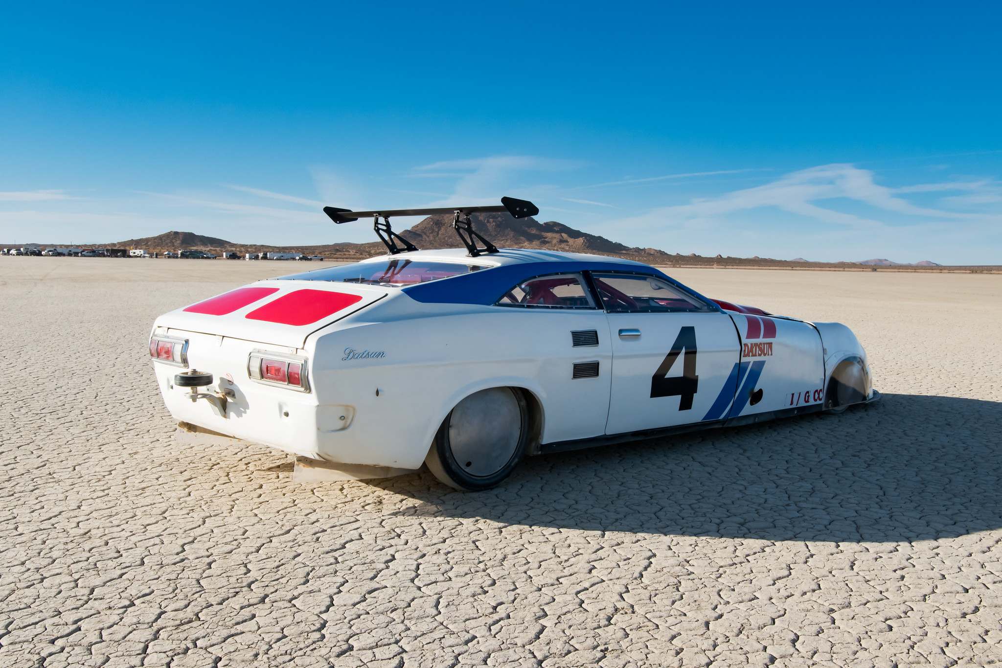 land speed racing2 Speed Racing at El Mirage Dry Lake