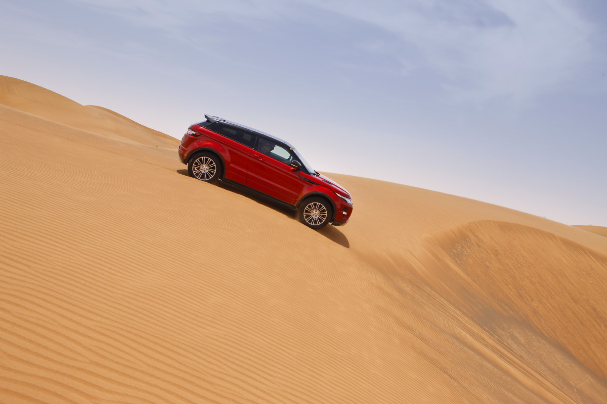range rover evoque13 Welcome to Desert with Range Rover Evoque