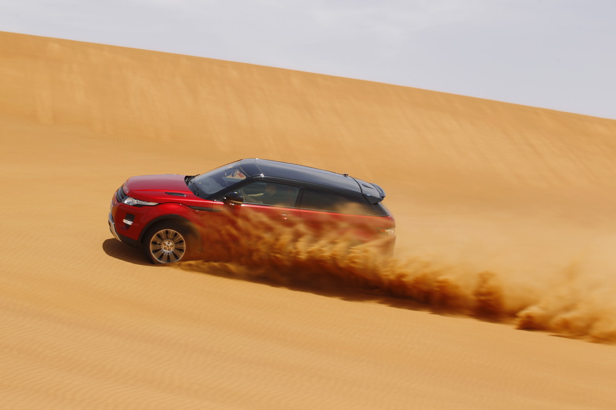 range rover evoque2 Welcome to Desert with Range Rover Evoque