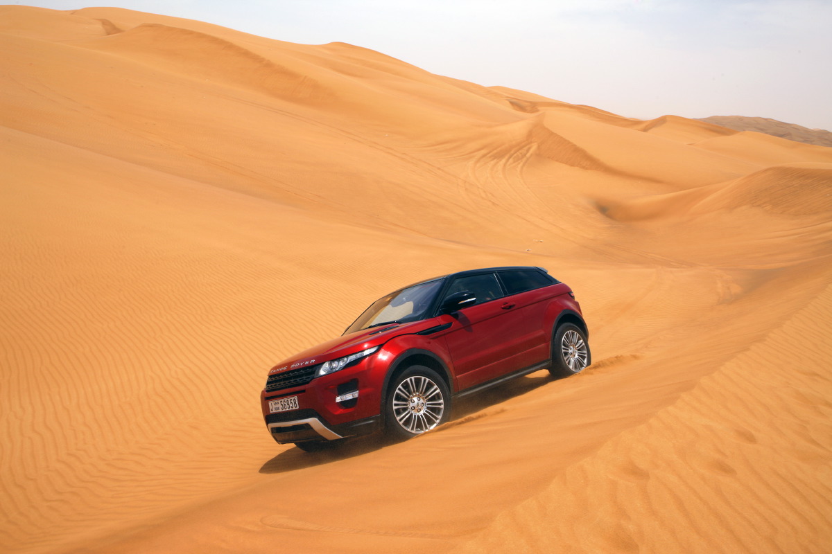 range rover evoque3 Welcome to Desert with Range Rover Evoque