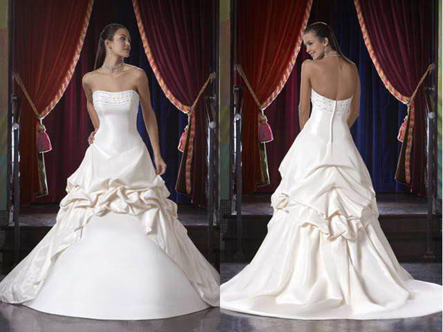 white wedding dress3 Be a Princess in White Wedding Dress