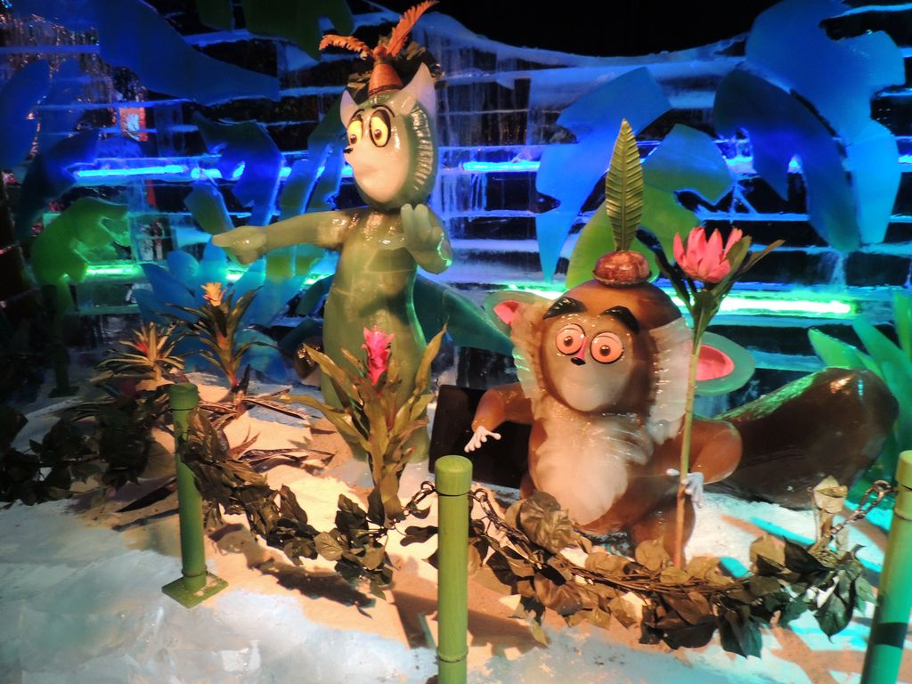 gaylord palms ice1 Madagascar Ice Sculptures Coolest Exhibit in Orlando