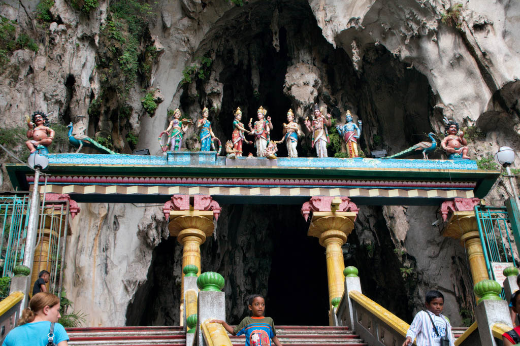 batu caves5 The Magnificent Batu Caves in Kuala Lumpur, Malaysia