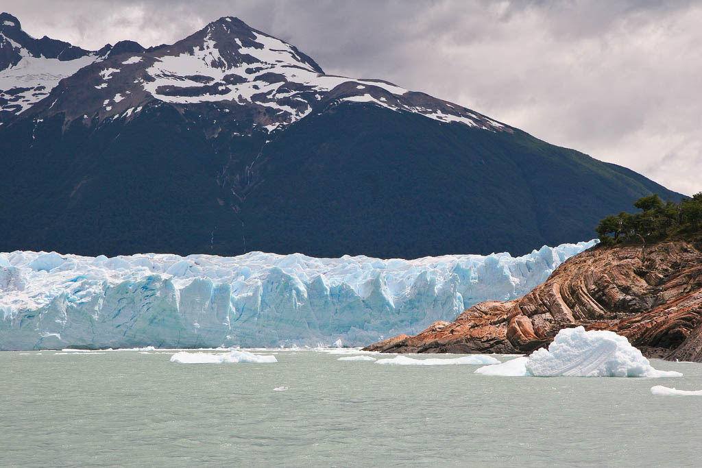 glaciar perito moreno Tour to an Enormous Perito Moreno Glacier