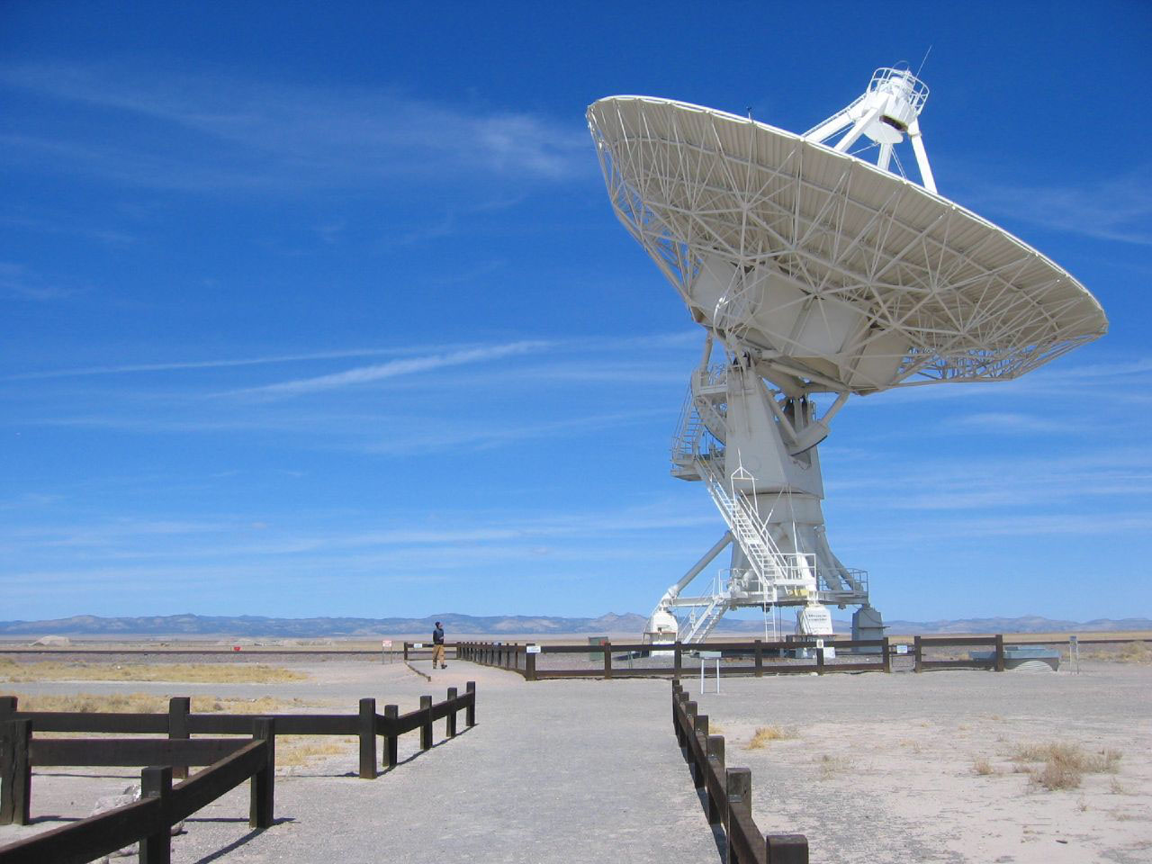 vla4 VLA   Giant Astronomical Radio Observatory