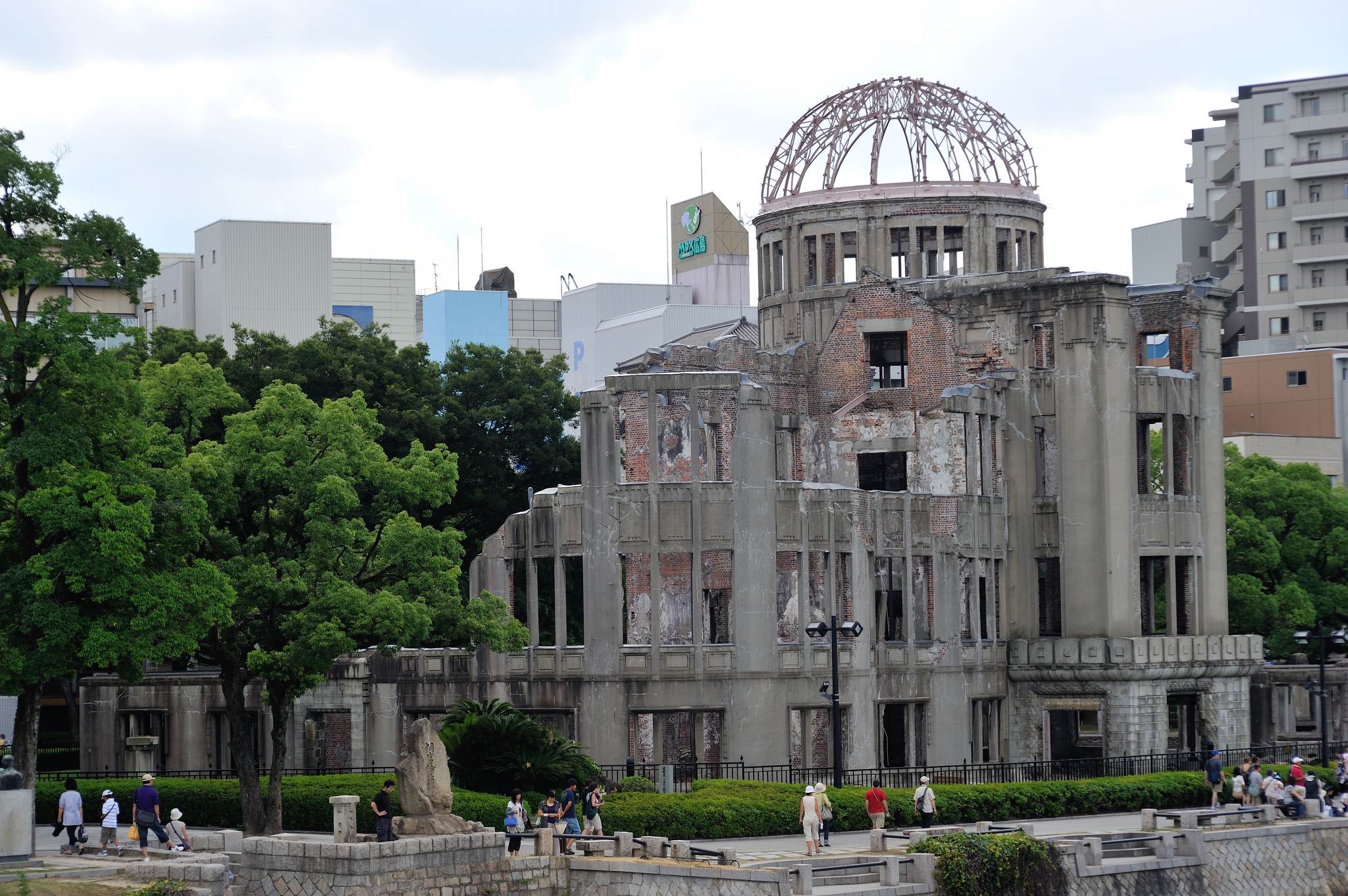 a bomb dome2 Walk around Genbaku Dome in Hiroshima
