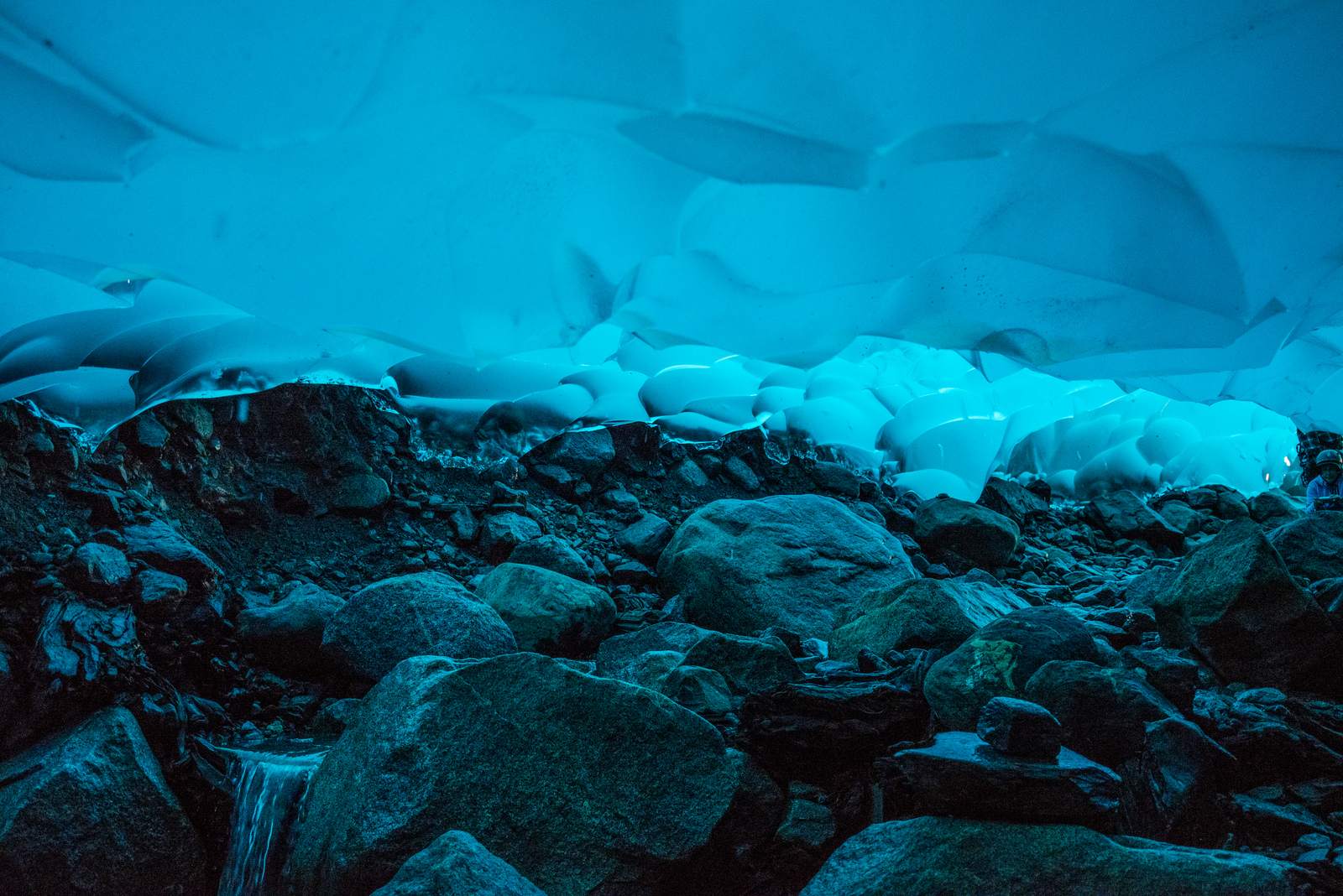 mendenhall1 Ice Caves under the Mendenhall Glacier in Juneau, Alaska