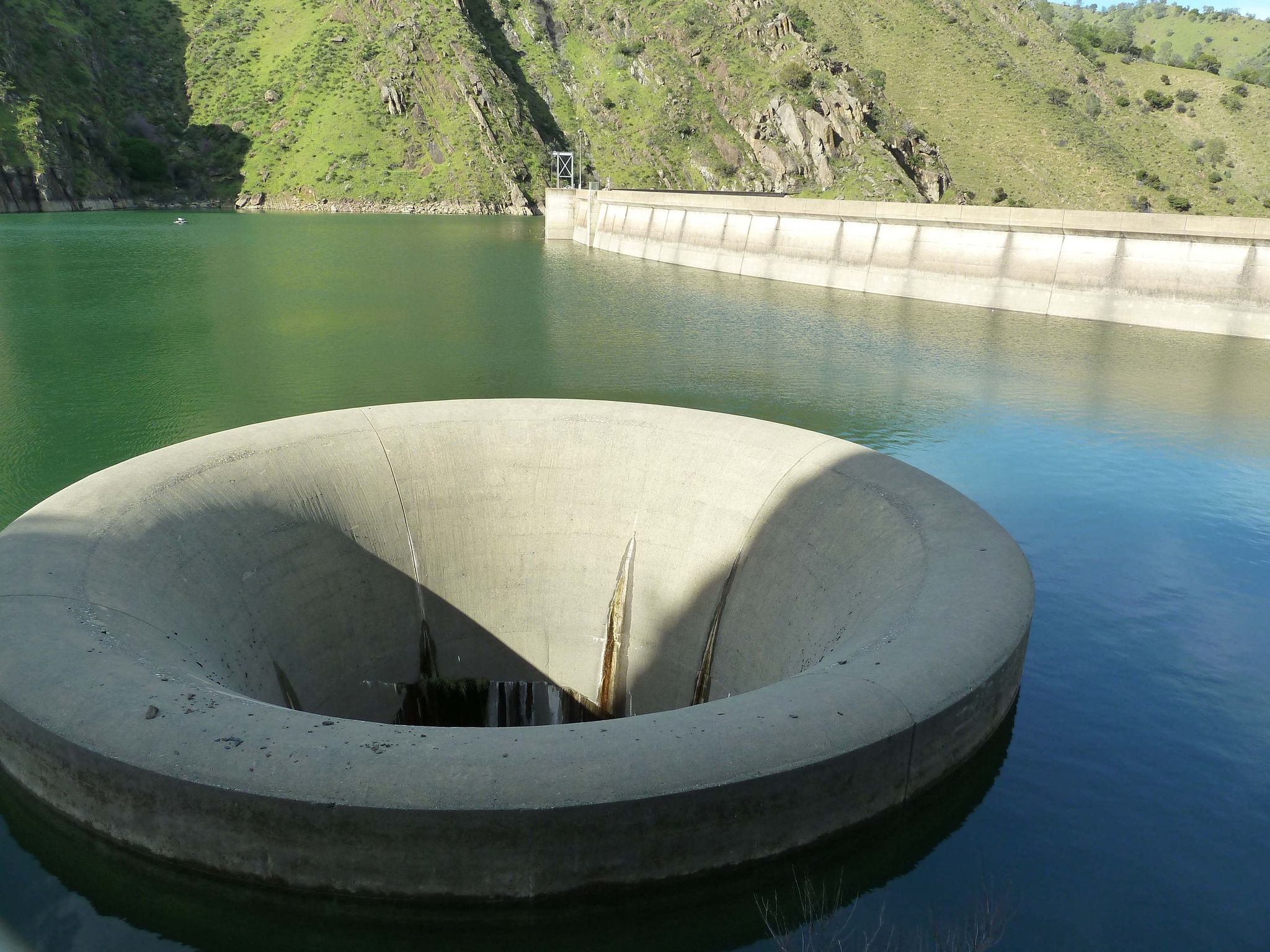 glory hole4 Glory Hole of Berryessa Lake