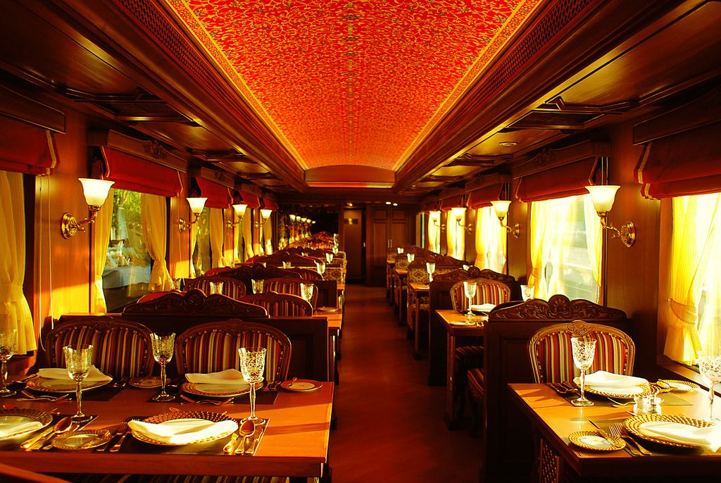 maharaja express4 Maharajas Express   One of the Most Luxurious Trains in World