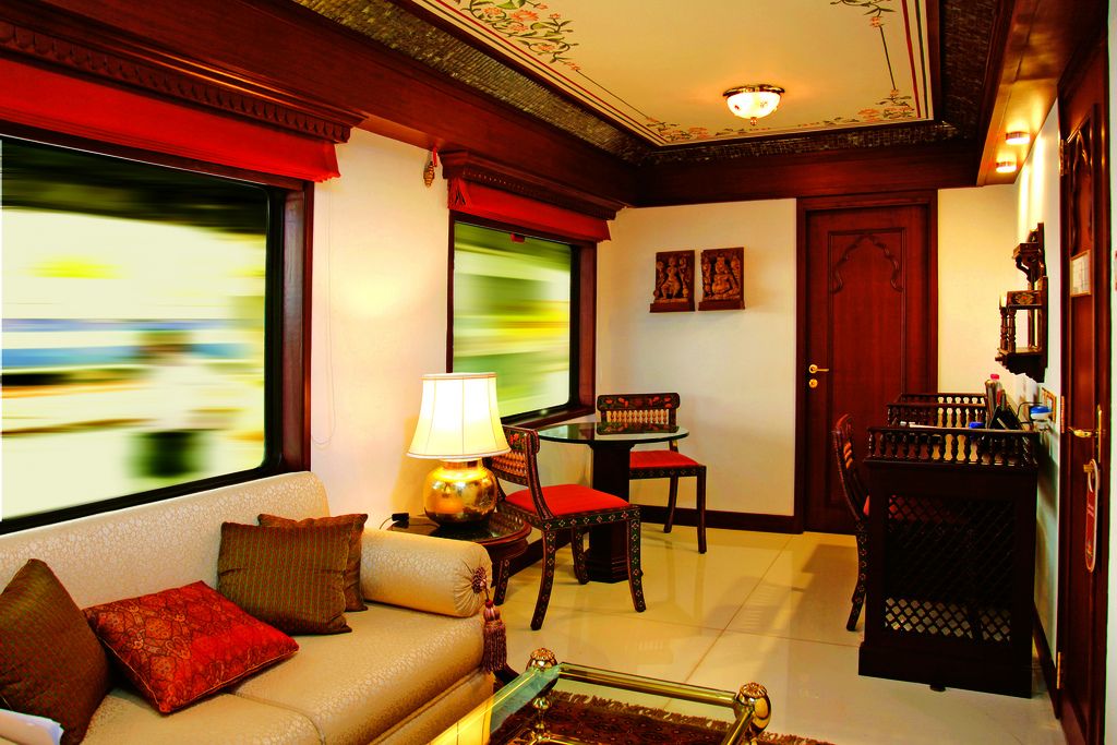 maharaja express9 Maharajas Express   One of the Most Luxurious Trains in World