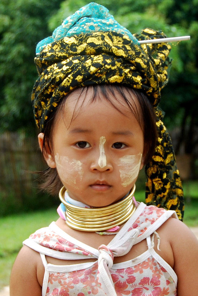 kayan9 Long Necked Padaung Tribe