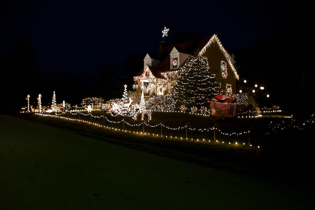 Inspirations of Outdoor Christmas Lights