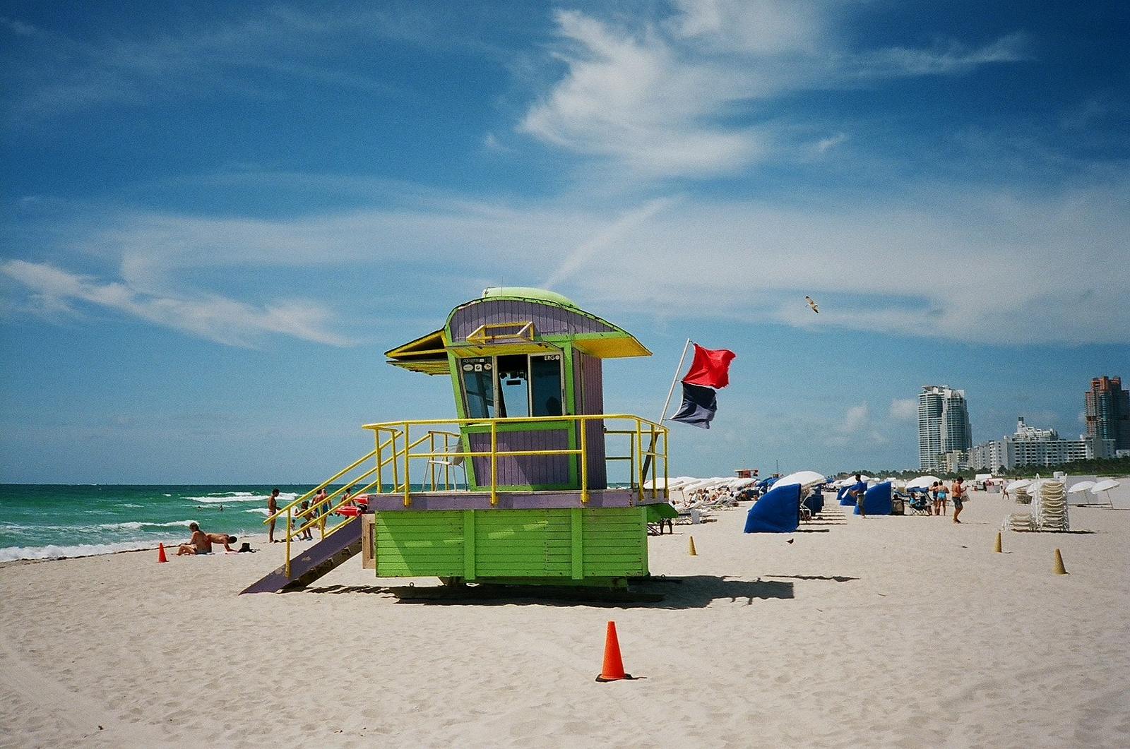 lifeguard station miami4 Art Deco Lifeguard Stations of Miami Beach