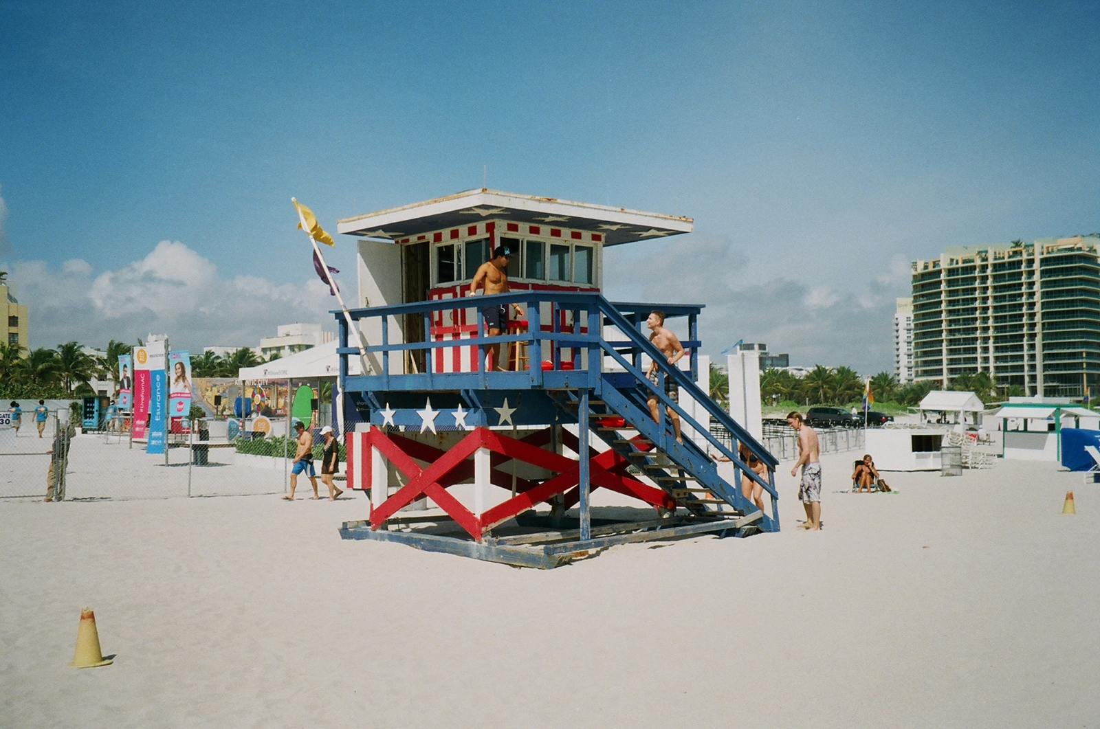 lifeguard station miami6 Art Deco Lifeguard Stations of Miami Beach