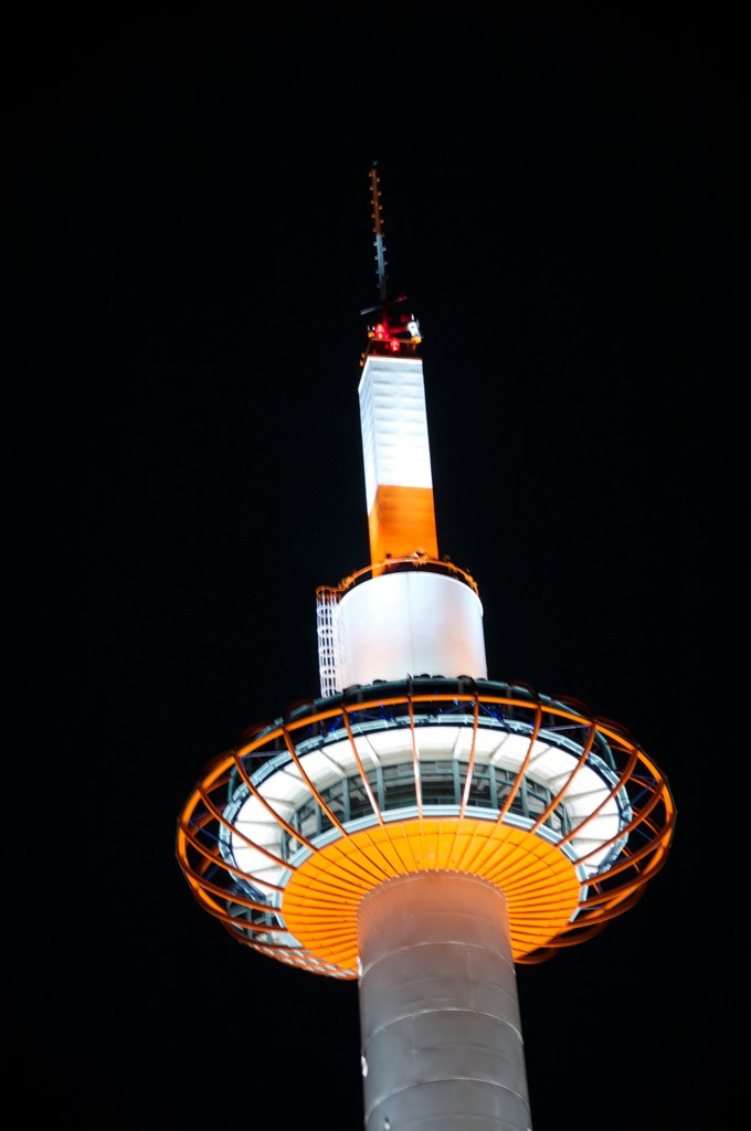 kyoto tower8 Kyoto Tower by Night