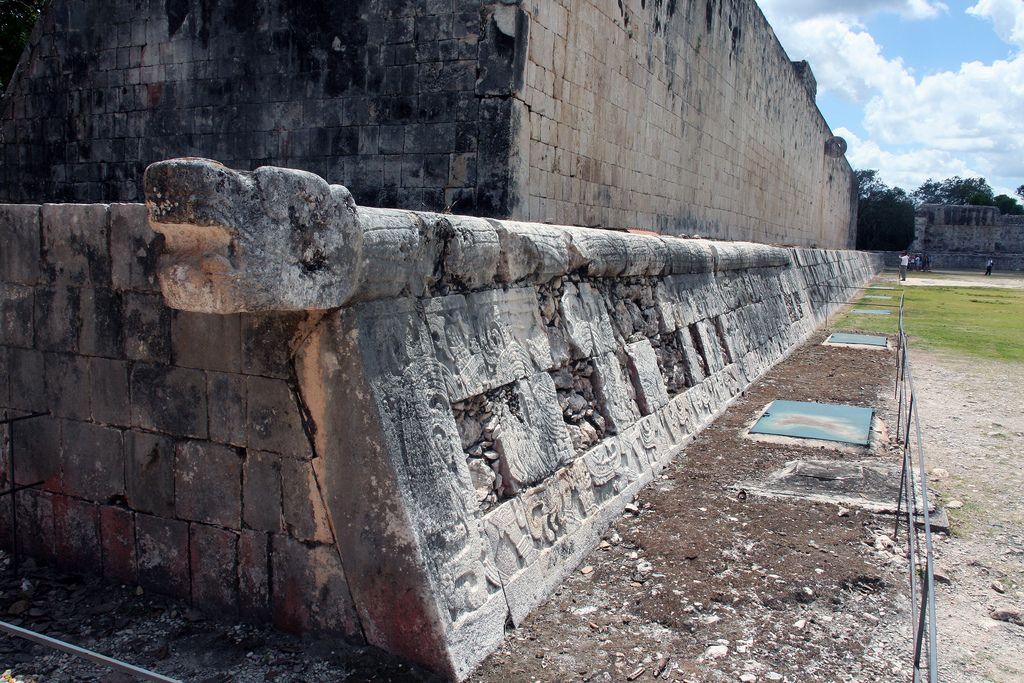 chichen itza1 Mysterious Chichen Itza   Mayan Ruins in Mexico