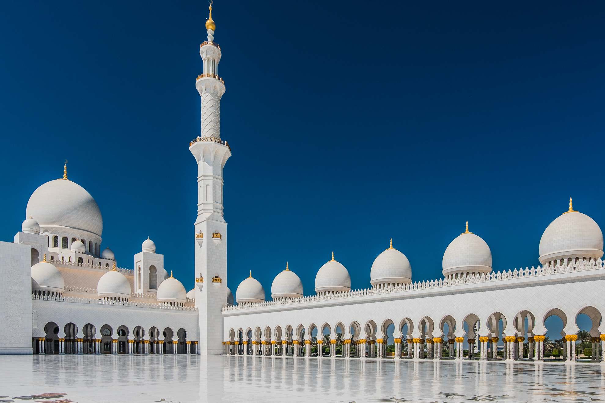 sheikh zayed grand mosque1 Picturesque Sheikh Zayed Grand Mosque in Abu Dhabi