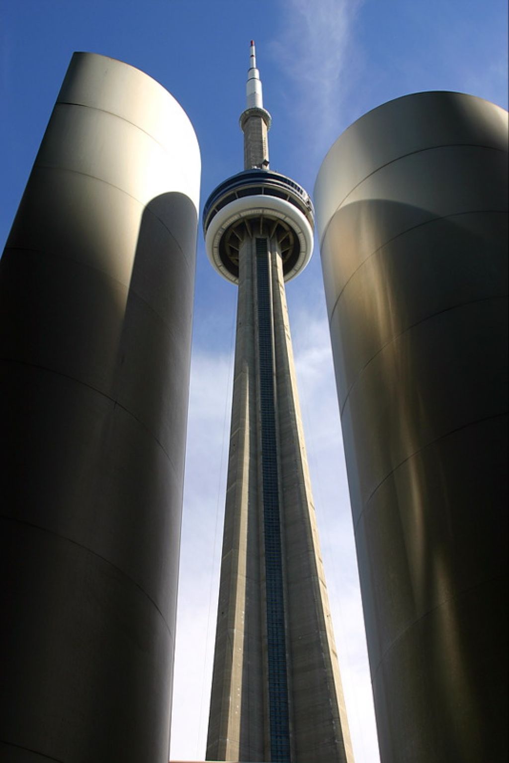 cn tower2 CN Tower   Toronto Landmark