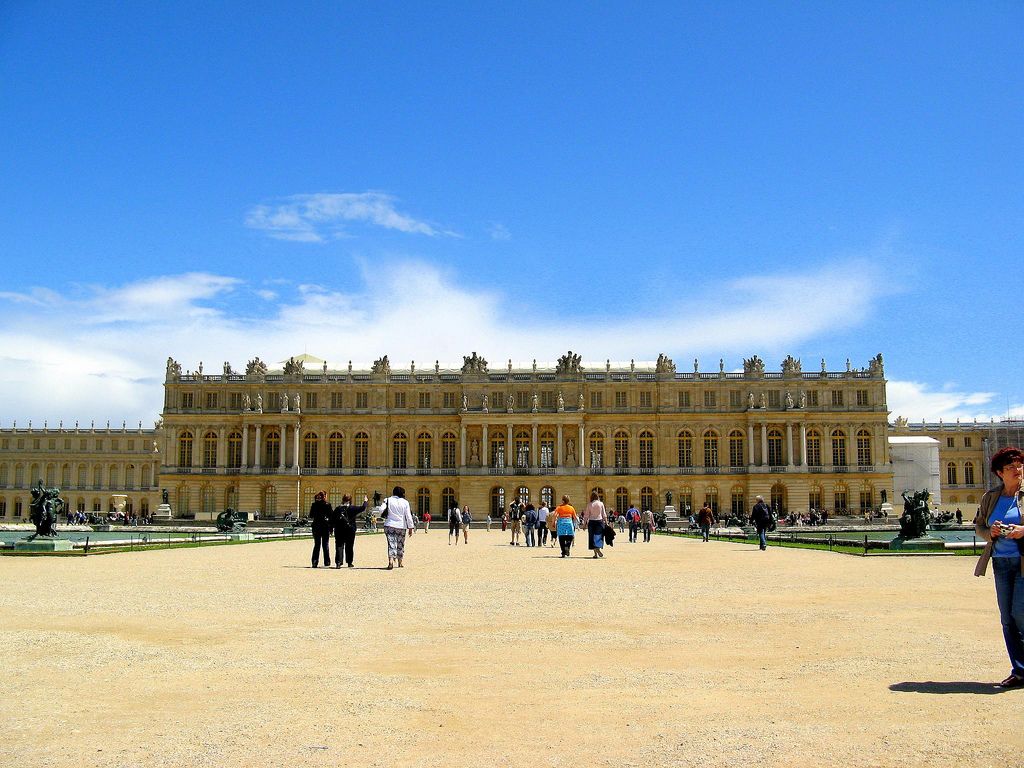 chateau de versailles1 Versaille One of the Most Popular Visitor Attractions around Paris