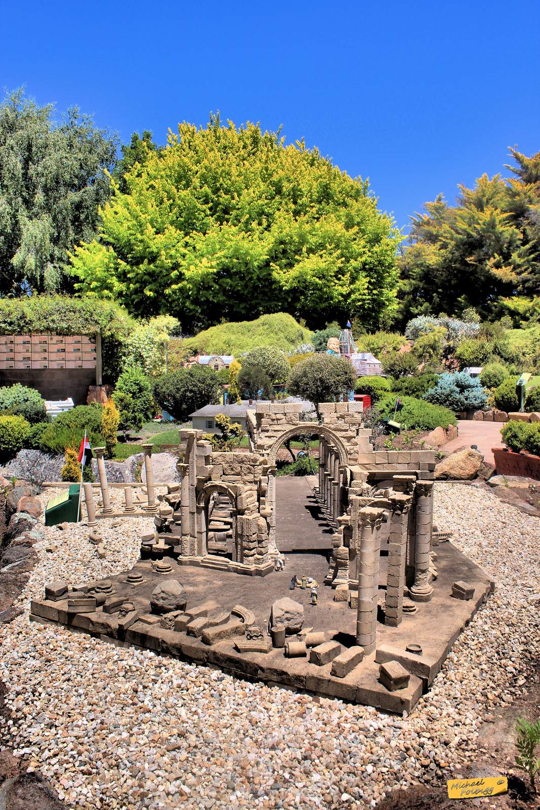Cockington Green Gardens Park of Miniatures cockington green13 Cockington Green Gardens Park of Miniatures