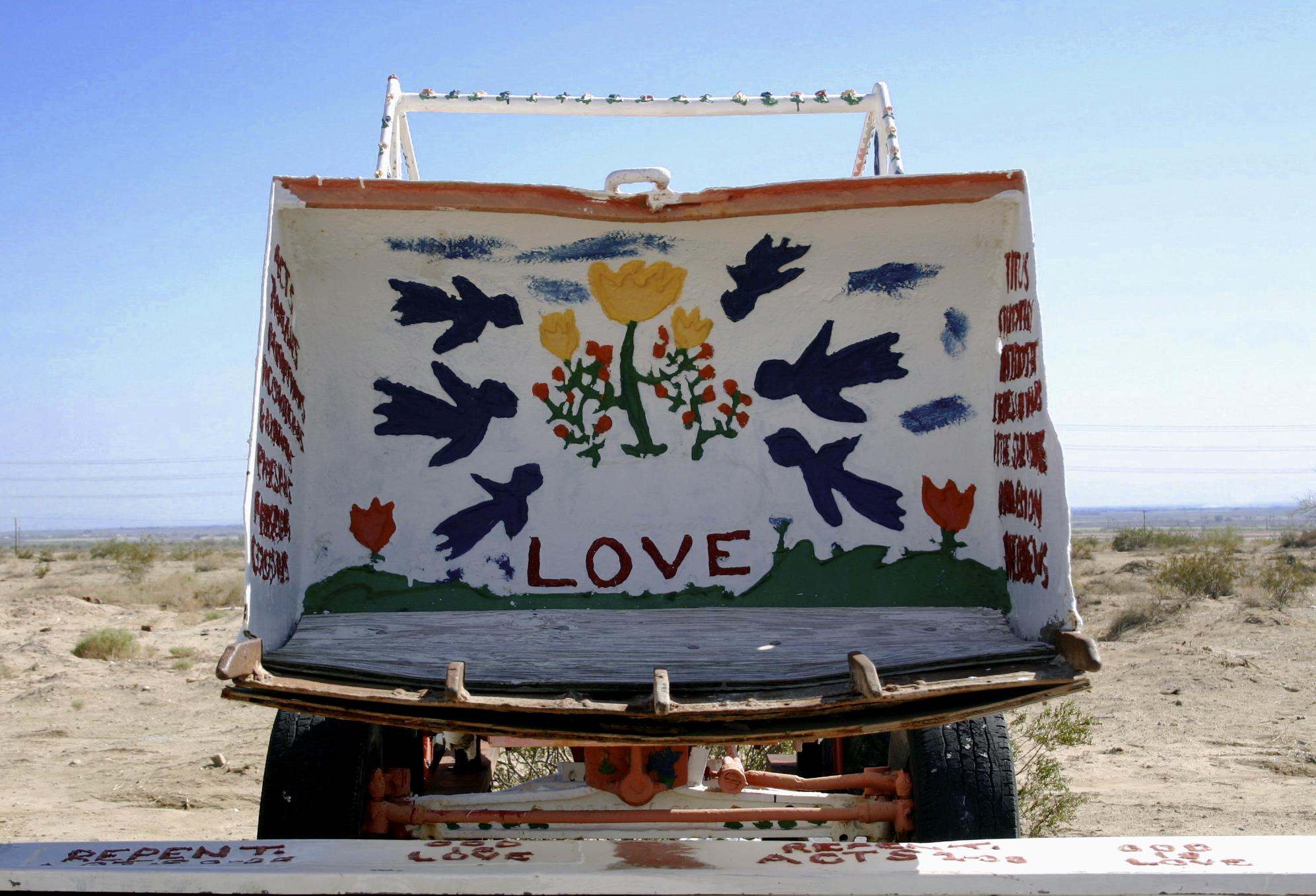 salvation mountain8 Truly Unique Salvation Mountain in California