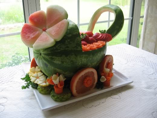 fruit carving8 Unbelievable Fruit and Vegetable Carving