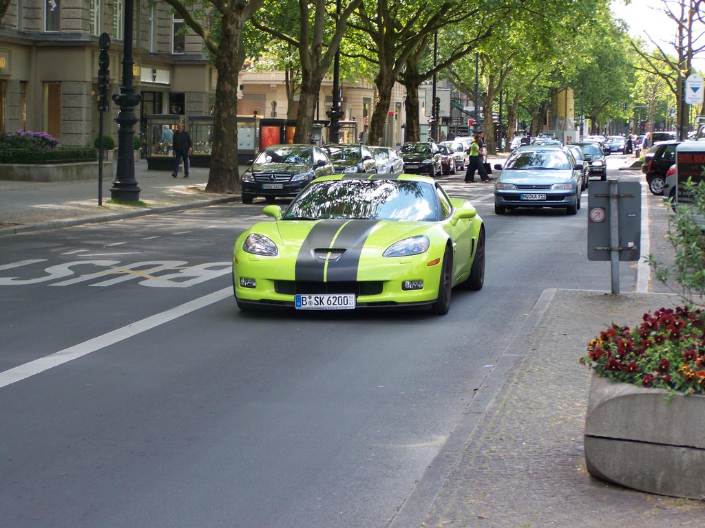 amazing supercars streets berlin21 Amazing Supercars in the Streets of Berlin