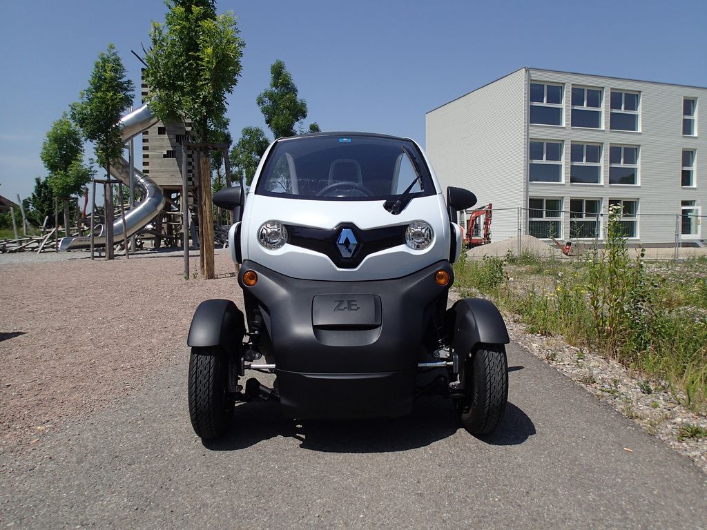 renault twizy10 Renault Twizy   Urban Electric Vehicle