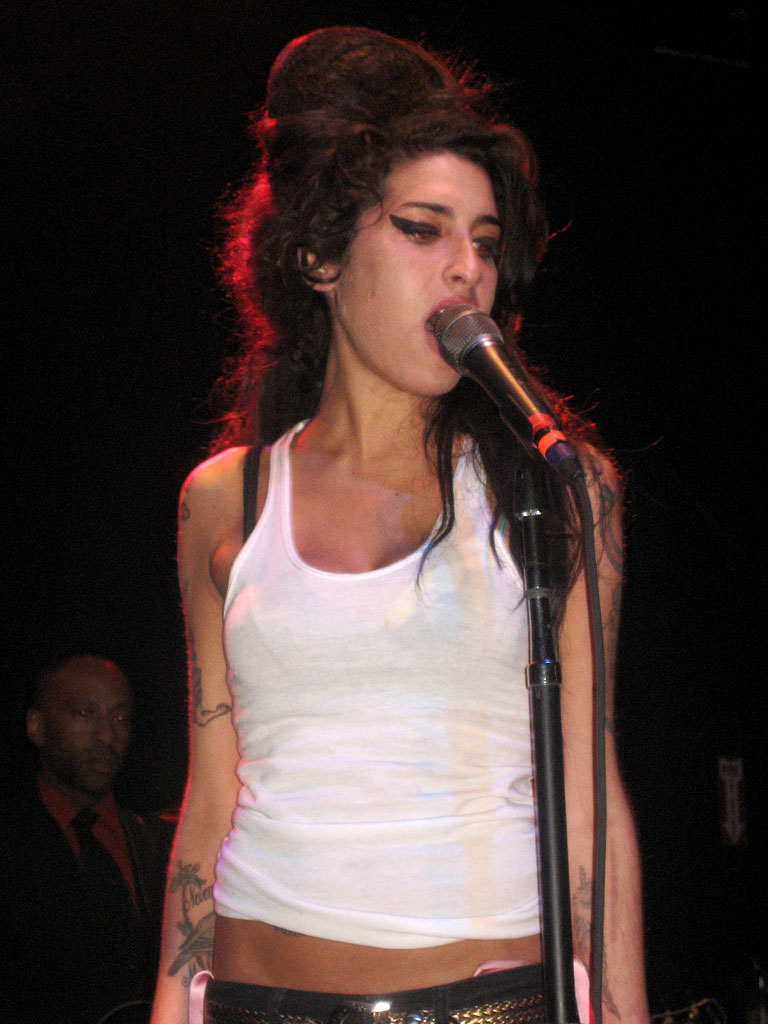 amy winehouse5 Alcohol Abuse Killed Talented Amy Winehouse