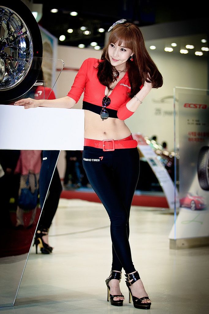 motor show model4 Hot Korean Models at Seoul Motor Show