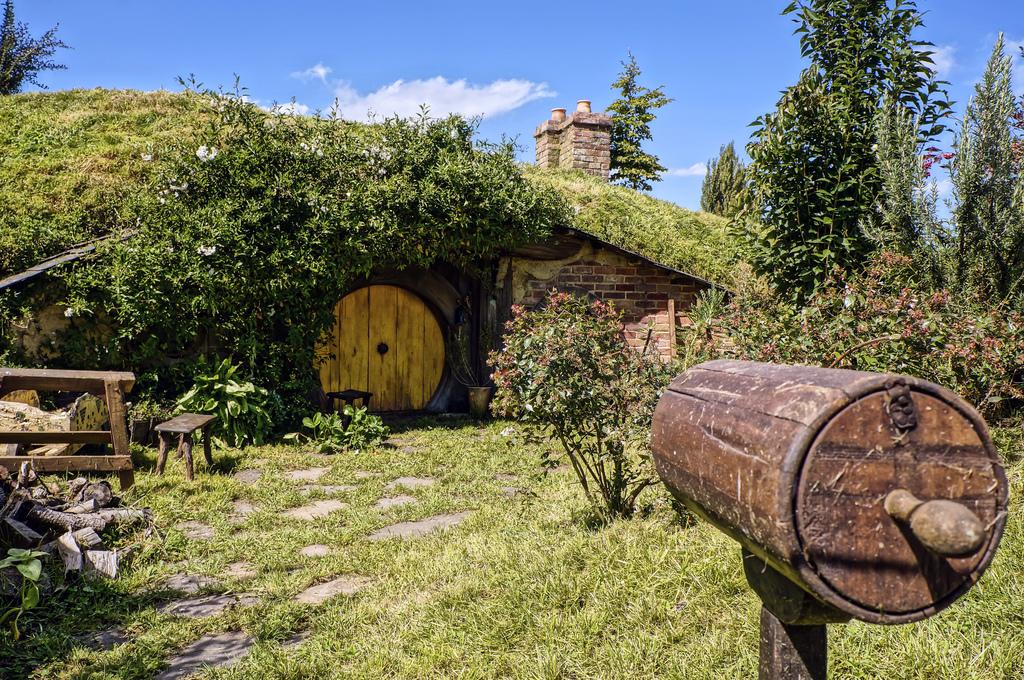 hobbiton movie set2 Hobbiton Movie Set in Matamata, North Island of New Zealand