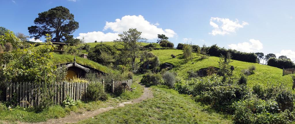 hobbiton movie set3 Hobbiton Movie Set in Matamata, North Island of New Zealand