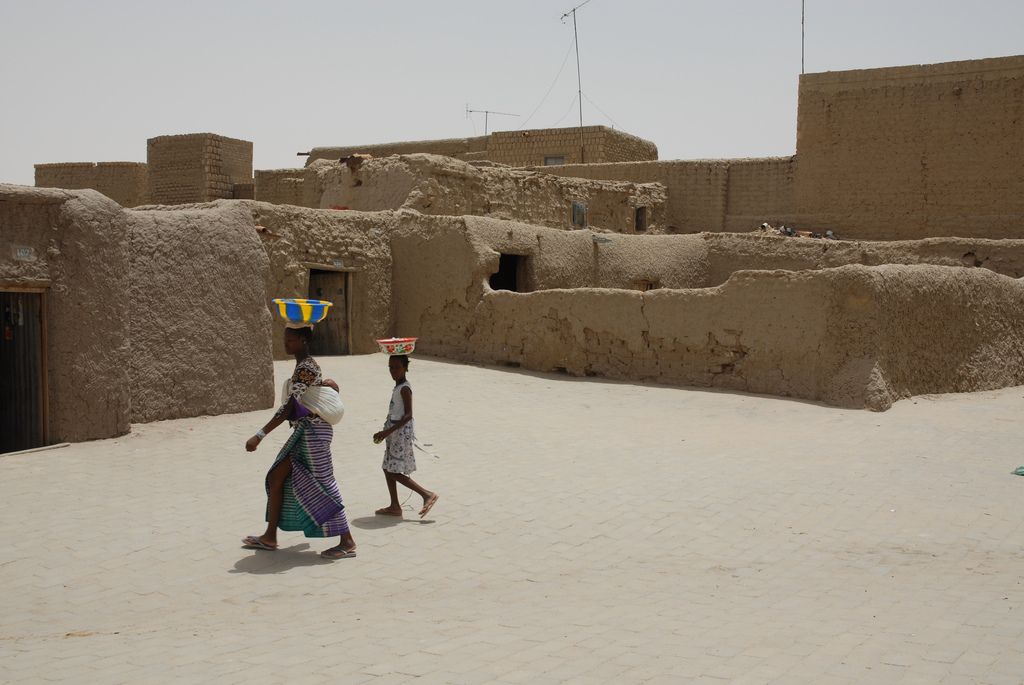timbuktu1 Typical Street Scene in Timbuktu
