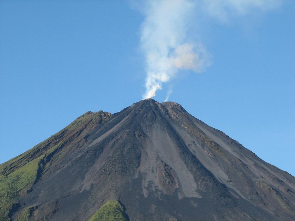 arenal volcano3 Arenal Volcano in Costa Rica
