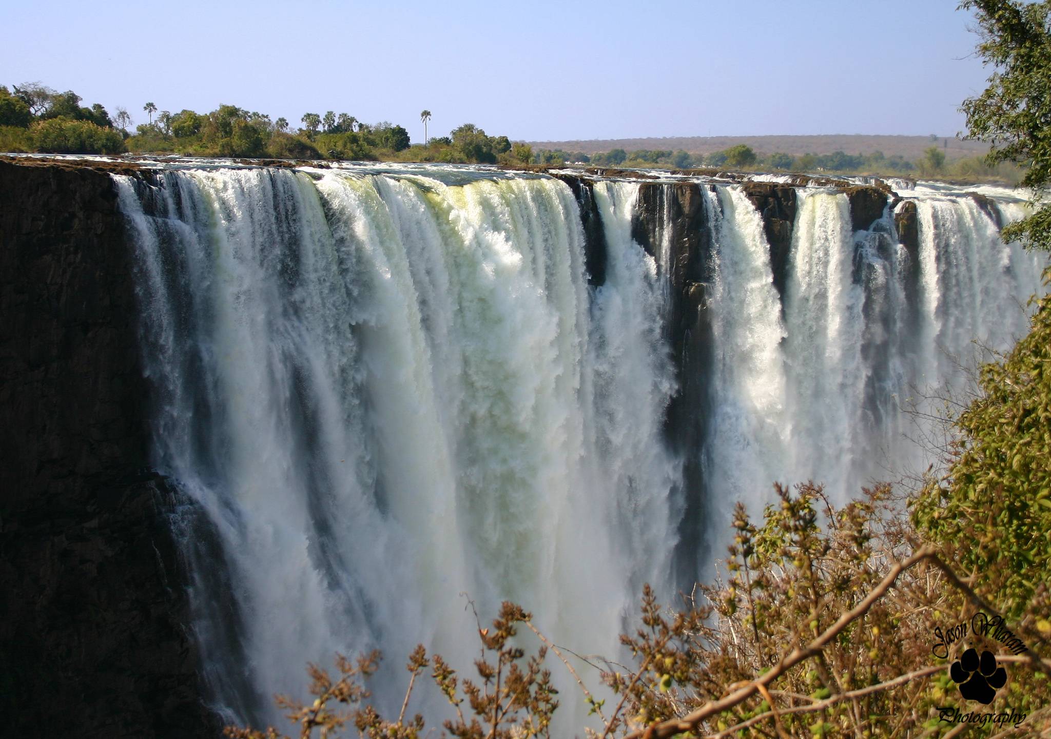victoria falls4 The Largest Waterfall in the World   Victoria Falls