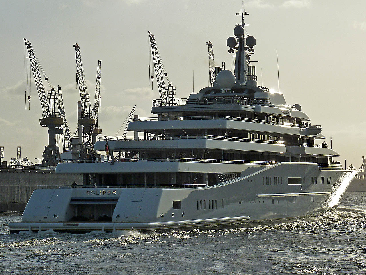 luxury yachts2 Top Three Biggest Exclusive Yachts