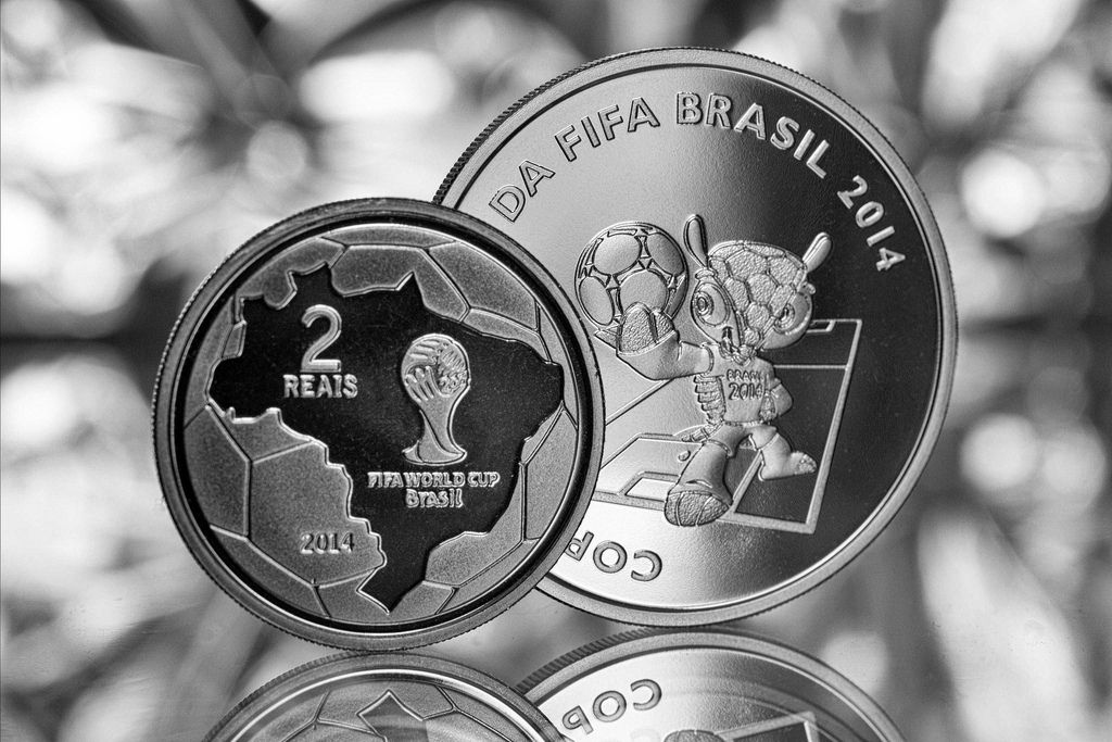2014 brazil1 Commemorative Coins of the FIFA World Cup 2014 in Brazil